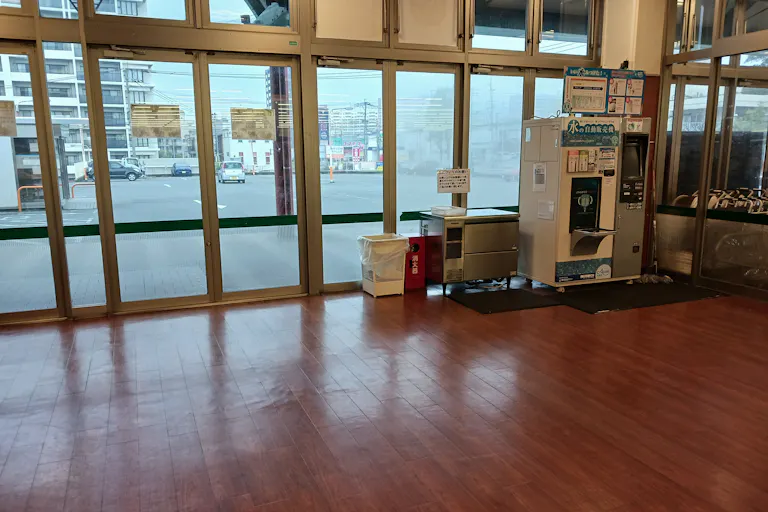 【スピナマート中井店】元イートイン 販促プロモーションや物販に最適なスーパー店内催事イベントスペースの画像1