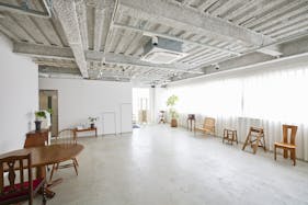 【桃谷駅6分】ロケや撮影会等の撮影用途、アパレルの展示会や販売会に最適な明るく開放的なスタジオスペース