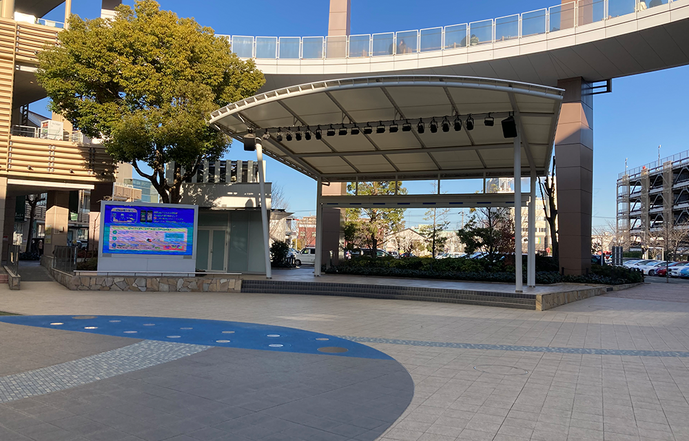 【ららぽーと横浜】1階 セントラルガーデンKiLaLa