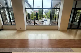 【イオンモール岡山】5F イオンシネマ前