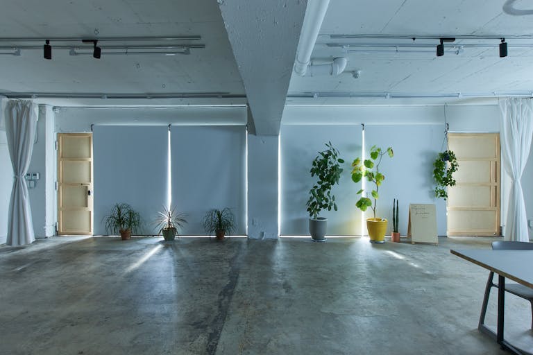 【高円寺駅8分】撮影用途、ポップアップストアや展示に最適なシンプルな内装の路面のイベントスペースの画像13