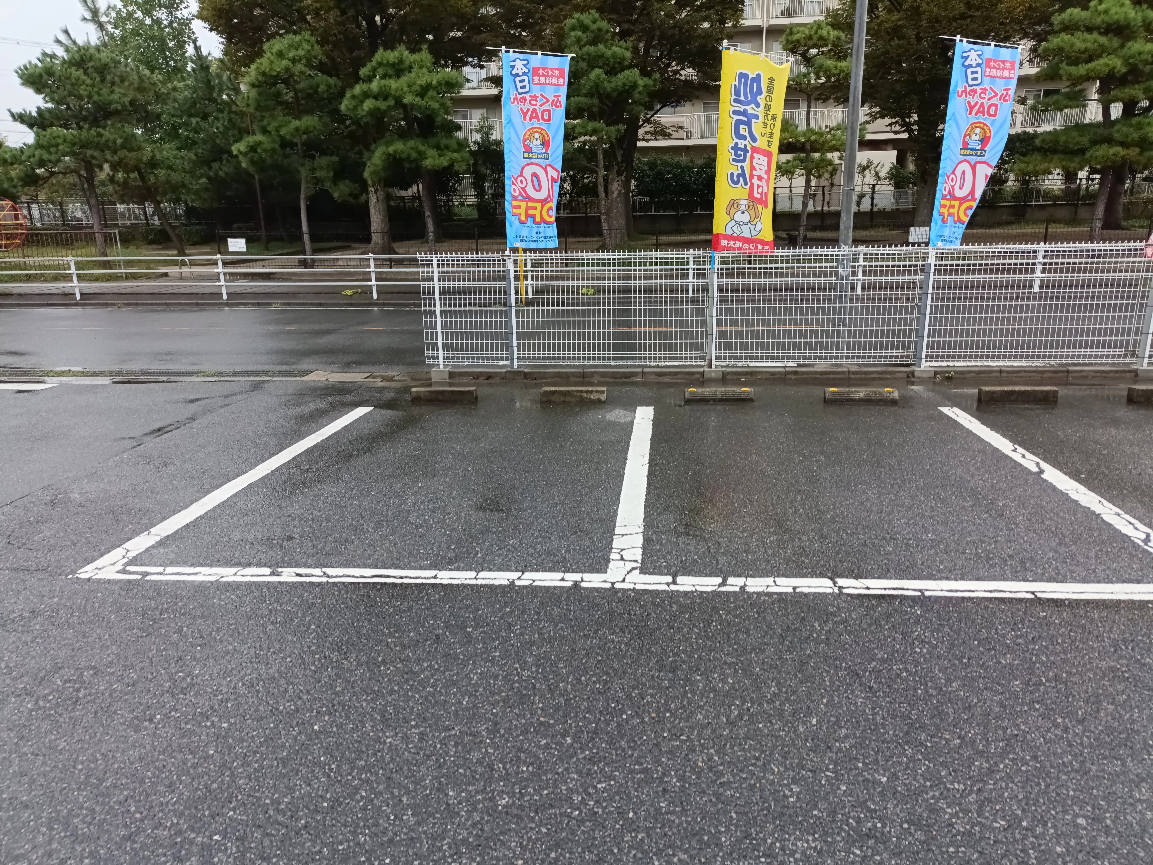 【くすりの福太郎市川大野店】キッチンカーや各種物販、PRイベントに最適なドラッグストア敷地内にあるスペース