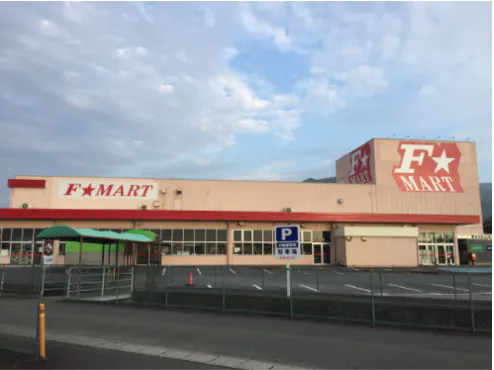 【エフマート多度】風除室 販促プロモーションに最適なスーパー店内催事イベントスペース