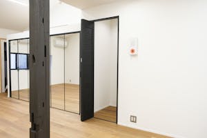 【京都市役所前駅5分】 ポップアップストアやワークショップに最適な、築100年の京町家をフルリノベーションした落ち着いた雰囲気のスタジオスペース