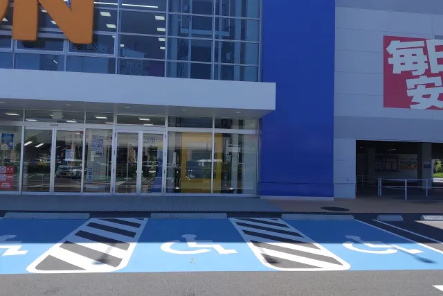 【エディオンイオン八代店】キッチンカーに最適な駐車場イベントスペース