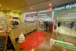 【イオンスタイル千葉みなと】各種プロモーションイベントでの出店に最適な施設出入口前、イートインスペース付近にあるイベントスペース