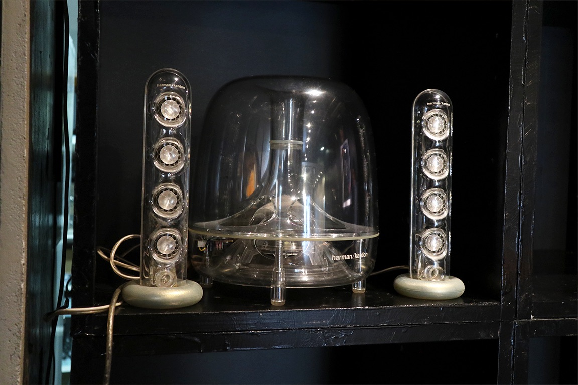 【千駄ケ谷駅5分】アパレルの展示会やポップアップストア、撮影等に最適！コンクリート壁やアンティークフロア、大きなスプートニクシャンデリアが特徴のポップアップスペースの画像9