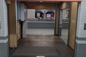 【三条駅】プロモーションイベントや食物販、物販のポップアップストアに最適な改札内・外どちらからもアクセスできるイベントスペース