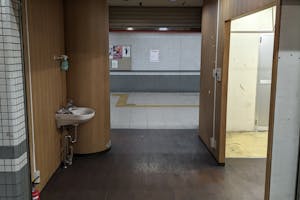 【三条駅】プロモーションイベントや食物販、物販のポップアップストアに最適な改札内・外どちらからもアクセスできるイベントスペース