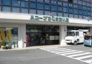 【Aコープかしまだい店】食物販やプロモーションに利用可能な入口柱周りスペース