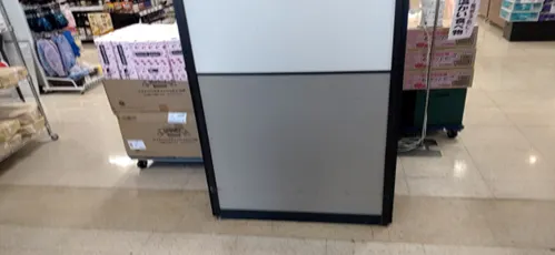 【Aコープかしまだい店】食物販やプロモーションに利用可能な入口柱周りスペース