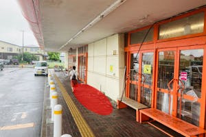 【ザ・ビッグ能代長崎店】各種プロモーションイベントに最適な店舗前にある屋外イベントスペース