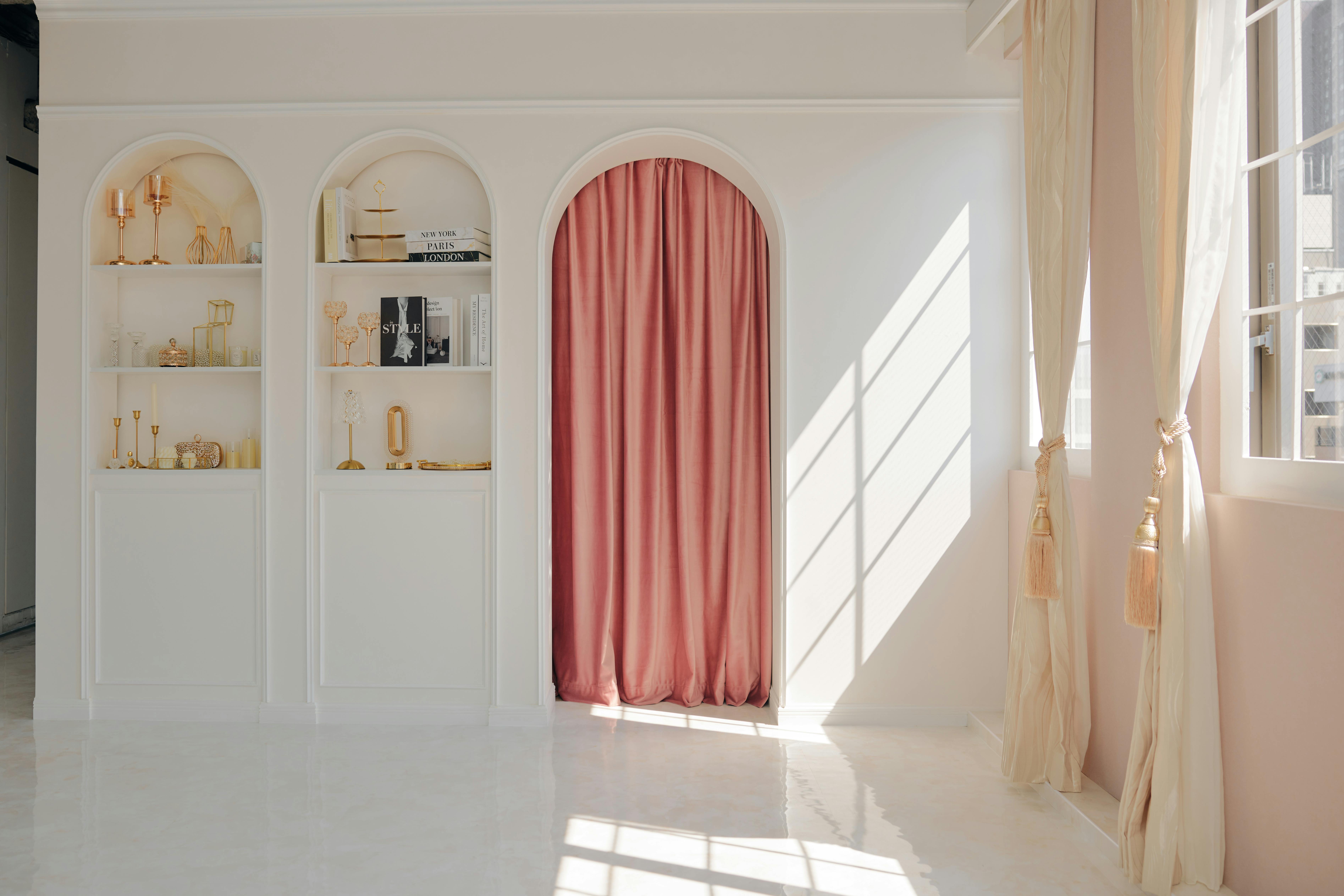 【田町駅8分】撮影に最適なホテルライクな内装が特徴的なレンタルスタジオ