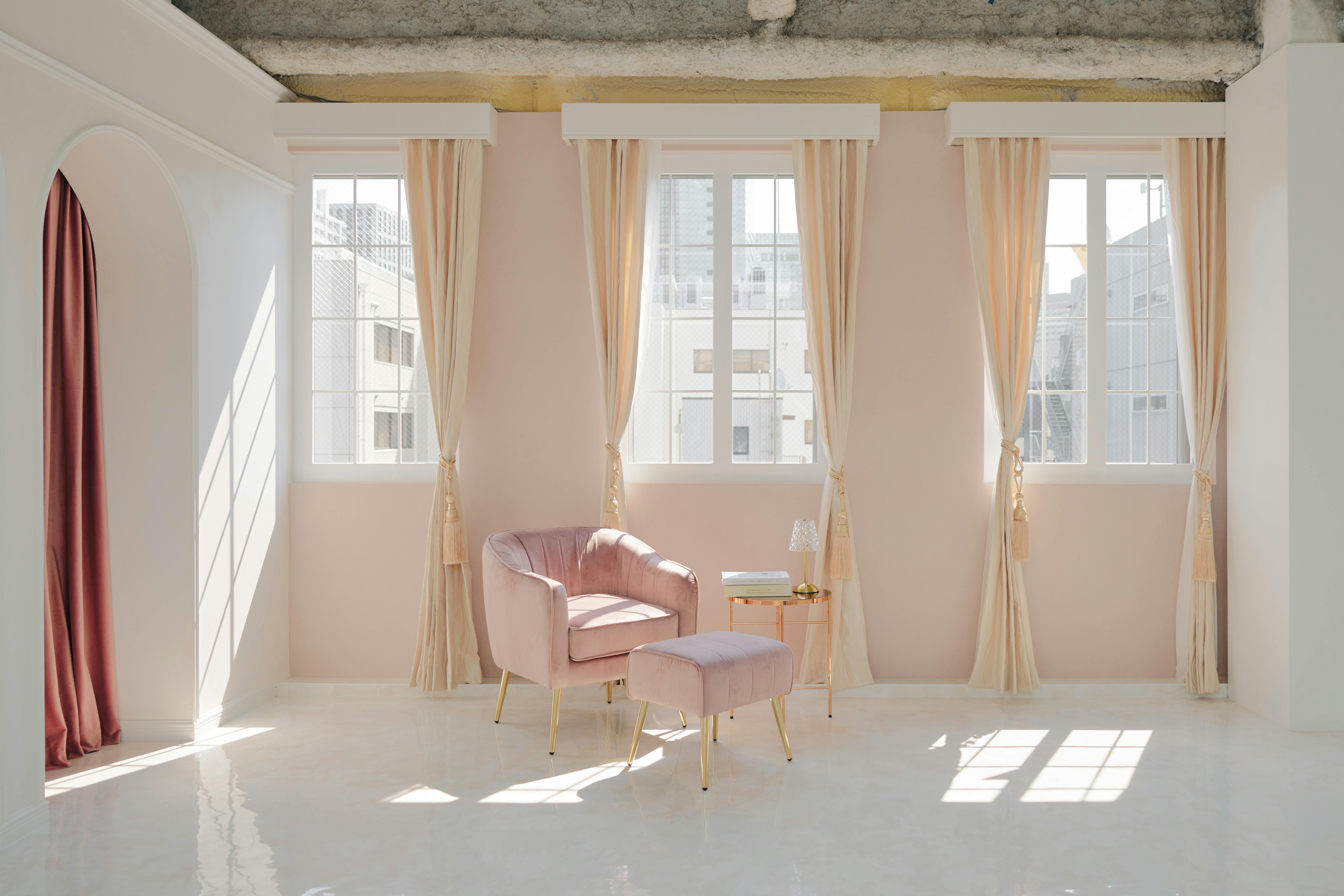 【田町駅8分】撮影に最適なホテルライクな内装が特徴的なレンタルスタジオ