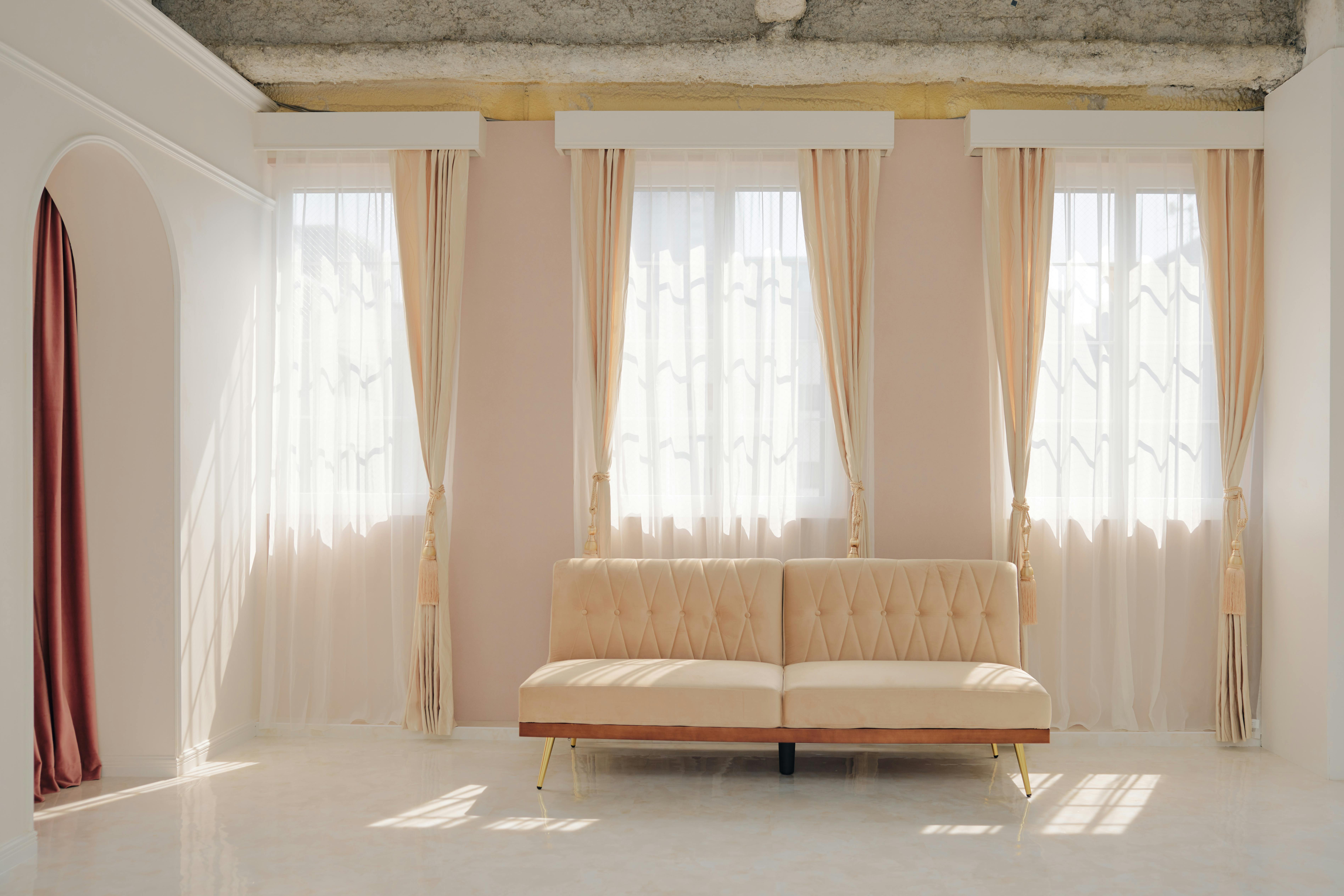 【田町駅8分】撮影に最適なホテルライクな内装が特徴的なレンタルスタジオ