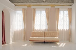 【田町駅8分】撮影に最適なホテルライクな内装が特徴的なレンタルスタジオ