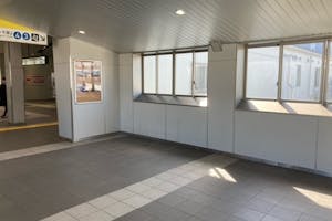 【京成津田沼駅】食物販やポップアップストアに最適な人の流動が多い改札内コンコース