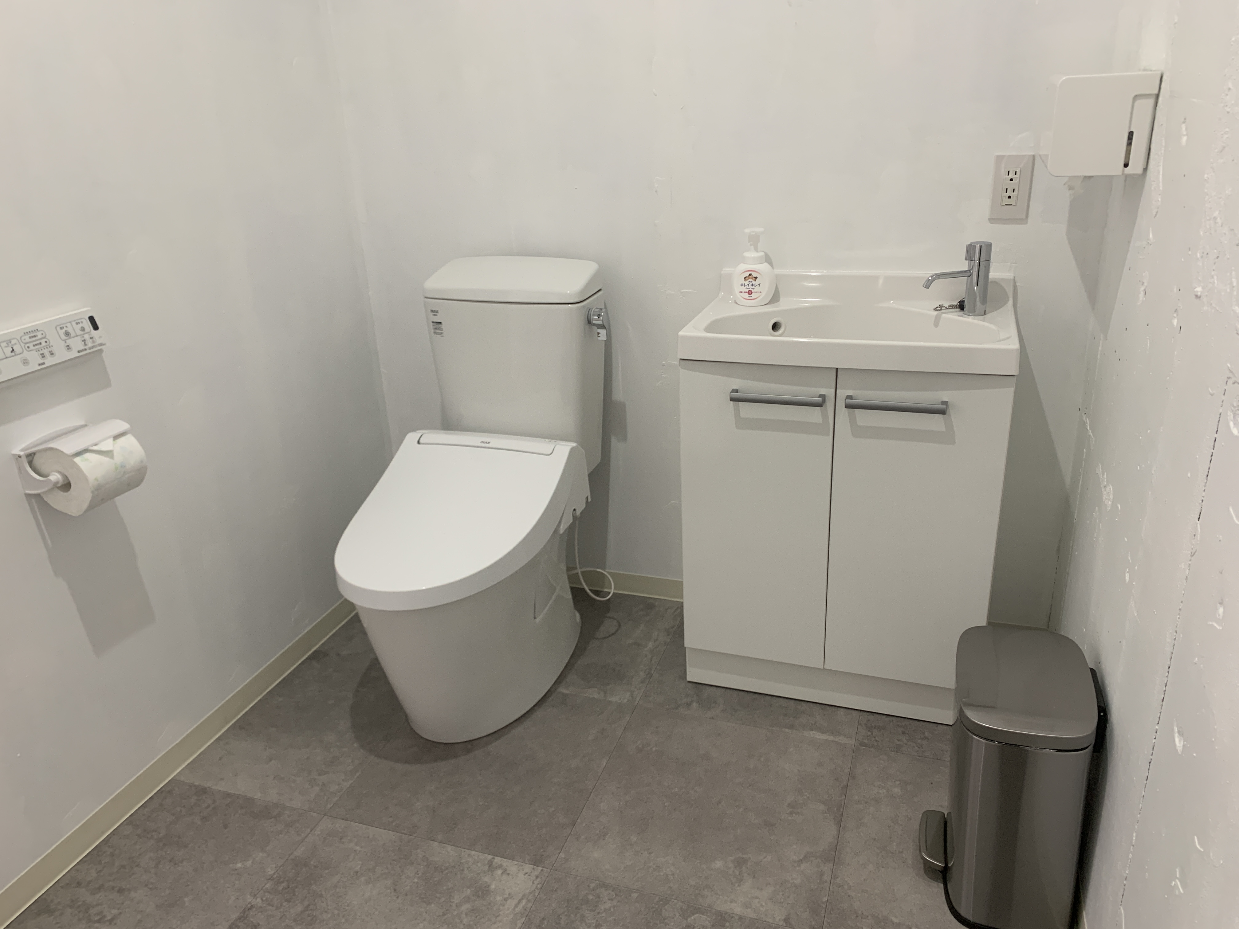 キッチンはアイランド式です