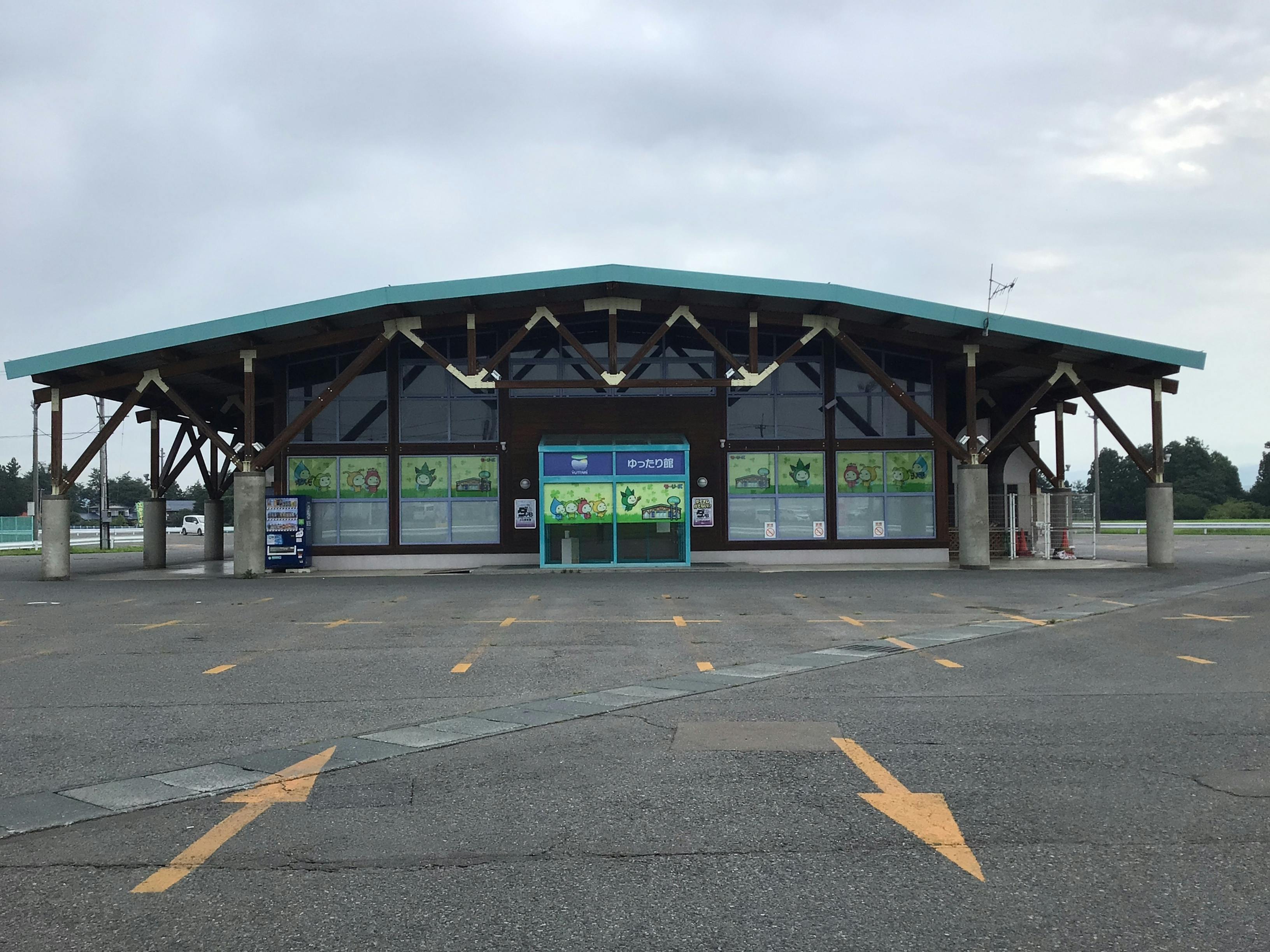 【ダイナム水沢店ゆったり館】キッチンカーやプロモーションに最適なアミューズメント施設のイベントスペース(店舗駐車場①)