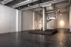 【表参道・南青山エリア】アパレルの展示販売会やアート展等のギャラリー用途、ロケや撮影会等の撮影用途に最適なテラス・1F・B1・ロフトが利用可能なイベントスペース