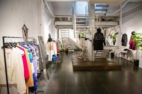 【表参道・南青山エリア】アパレルの展示販売会やアート展等のギャラリー用途、ロケや撮影会等の撮影用途に最適なテラス・1F・B1・ロフトが利用可能なイベントスペース