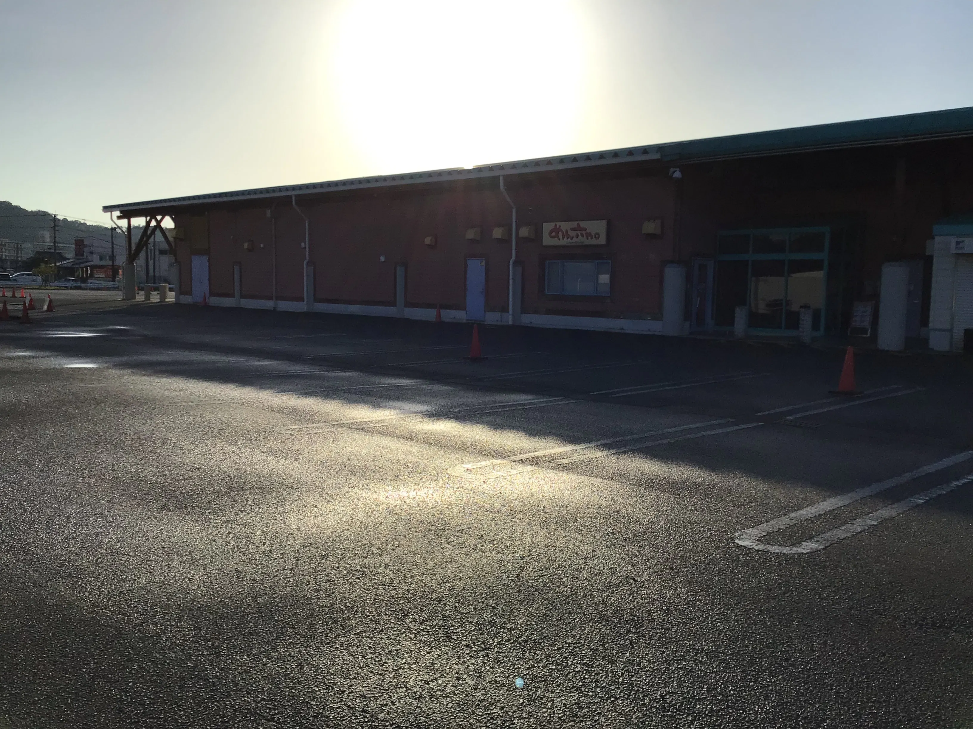 【ダイナム宮崎日南店ゆったり館】キッチンカー出店やプロモーションイベントに最適なアミューズメント施設のイベントスペース