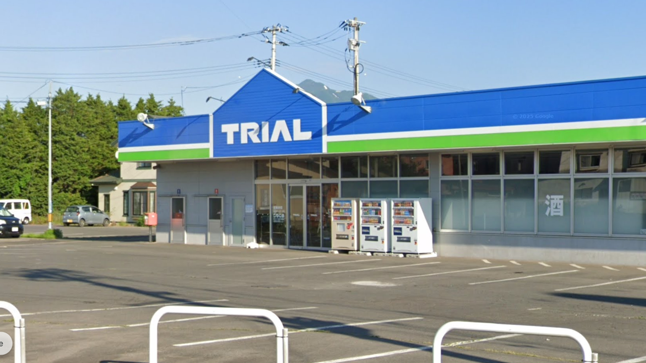 【青森トライアル　浜の町店】🌟お試し価格🌟【屋外】トライアルマルシェ（キッチンカー/テント・スペース）B（看板側）