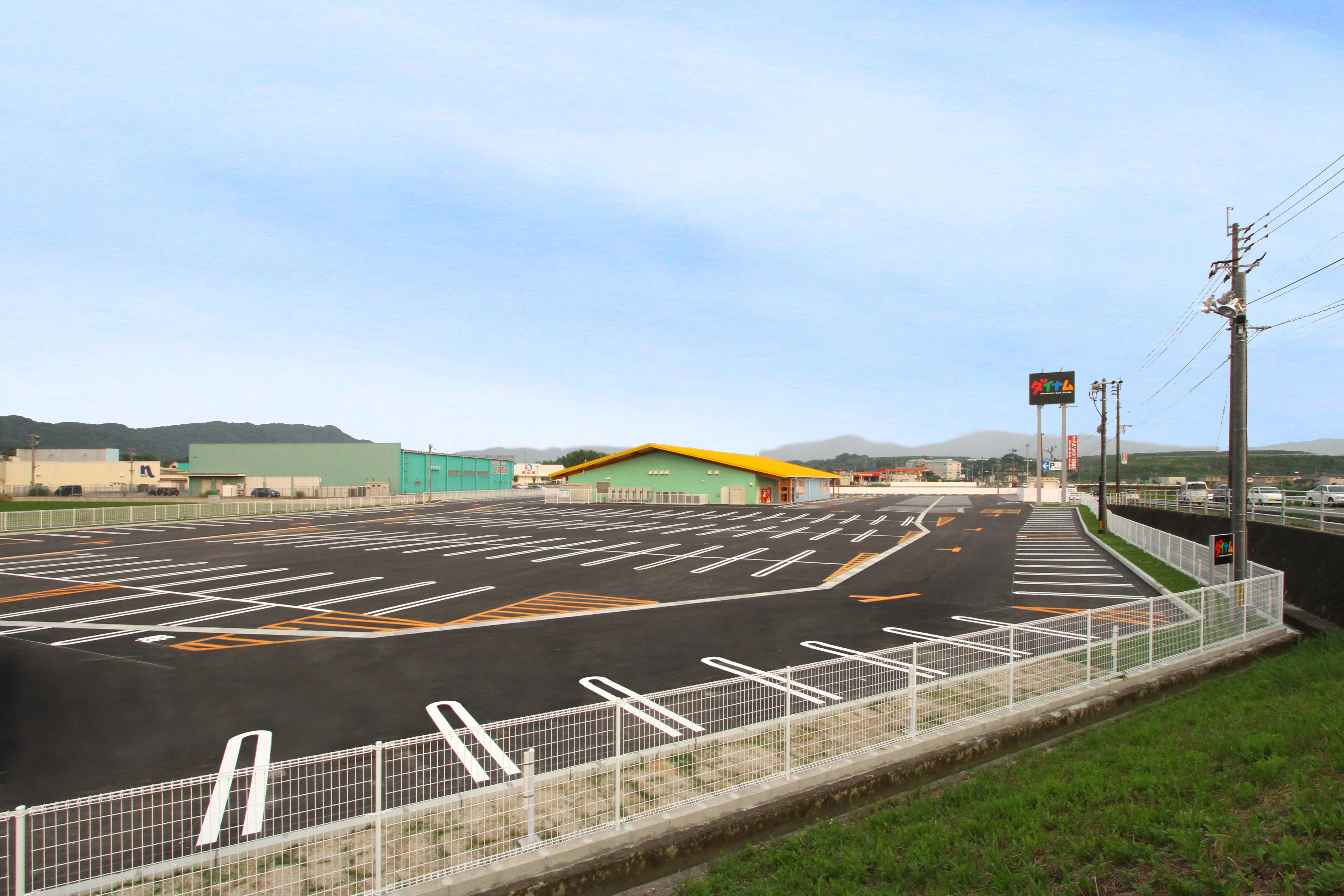 【ダイナム福岡嘉麻店】キッチンカー出店やプロモーションイベントに最適なアミューズメント施設のイベントスペース