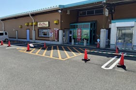 【ダイナム佐賀三日月店ゆったり館】キッチンカー出店やプロモーションイベントに最適なアミューズメント施設のイベントスペース