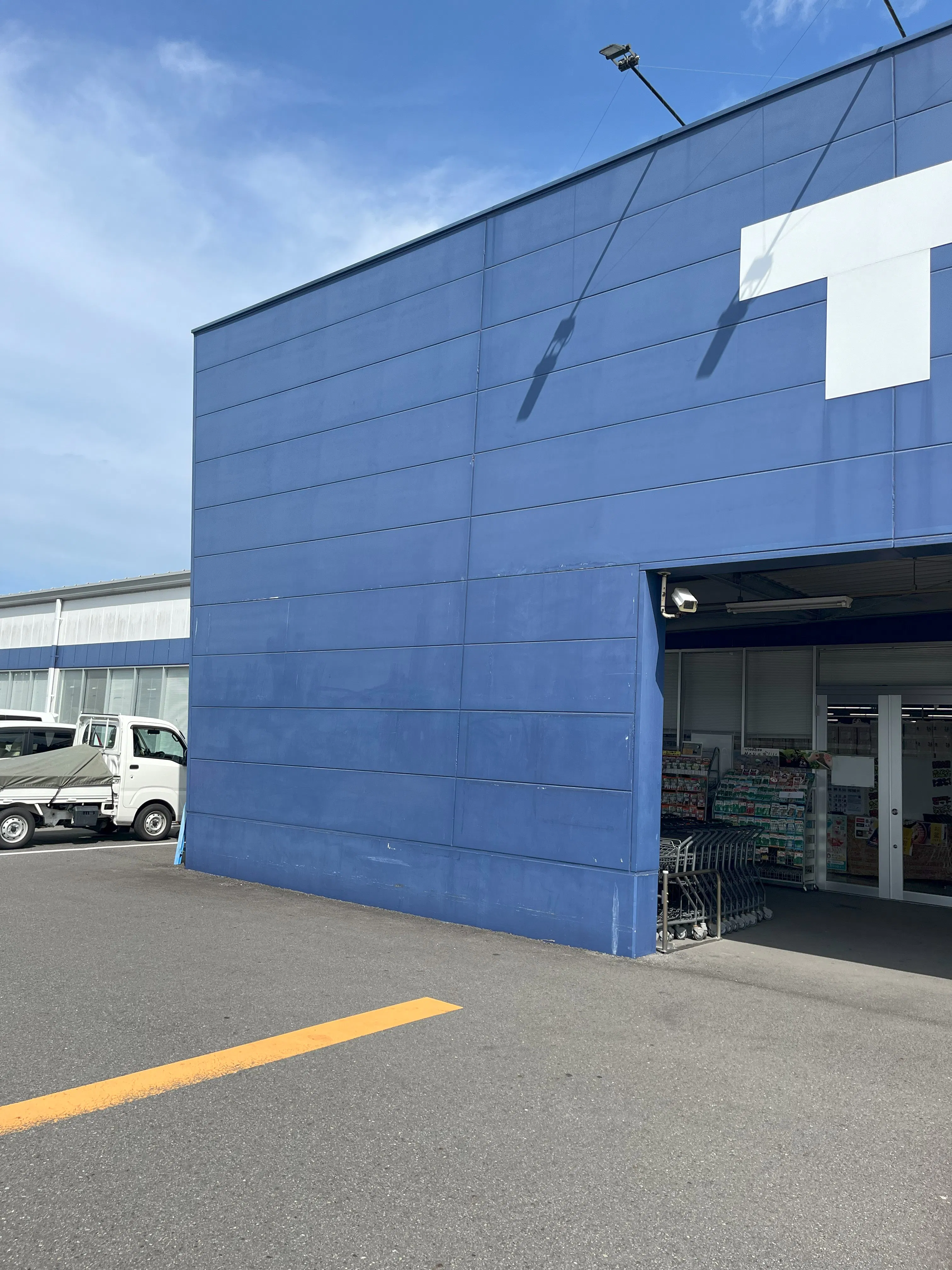 【スーパーセンタートライアル日南店】キッチンカー(調理営業)出店限定/屋外スペース