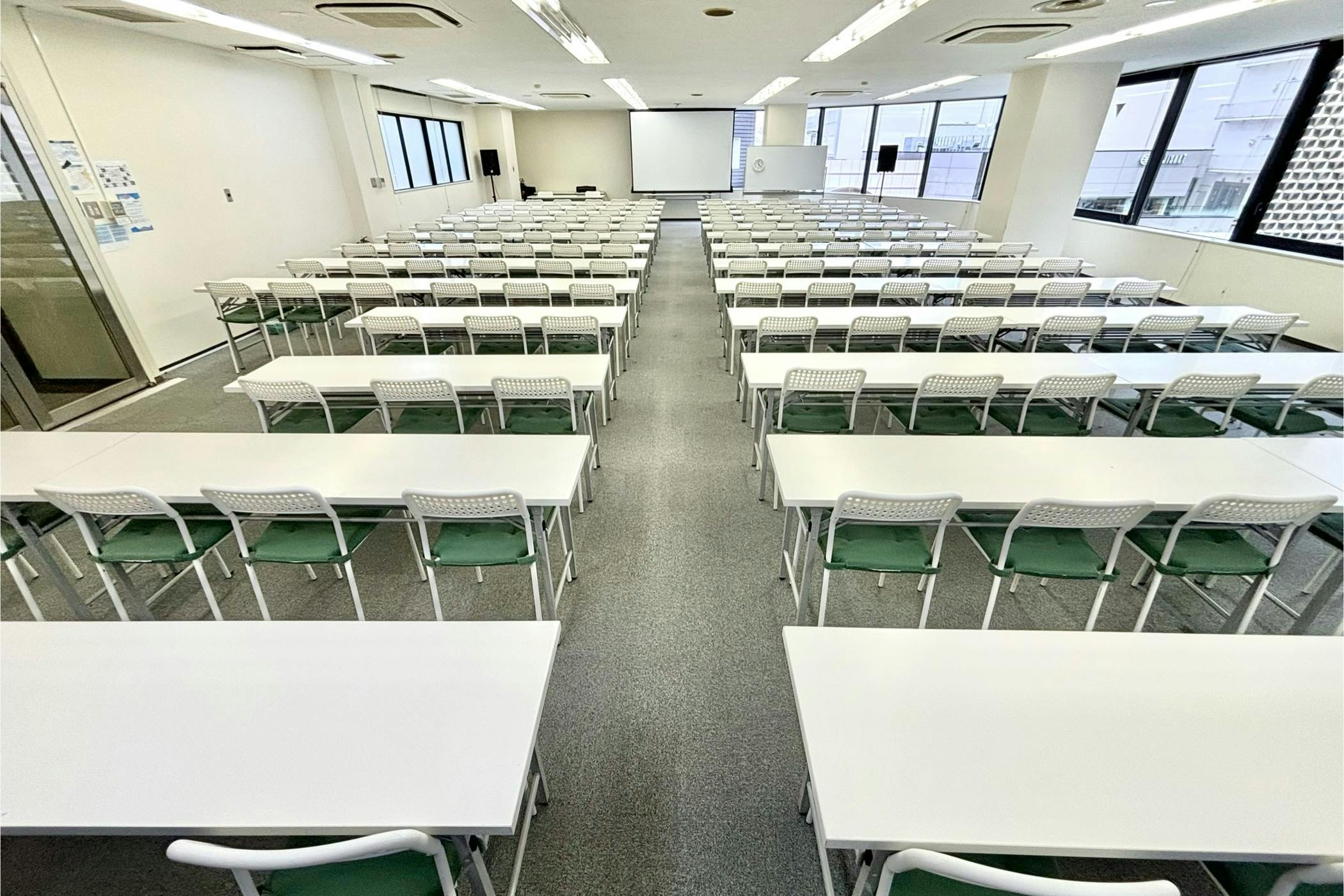 【青葉通一番町駅1分】会議やセミナーに適した150名程度収容可能なレンタルスペース