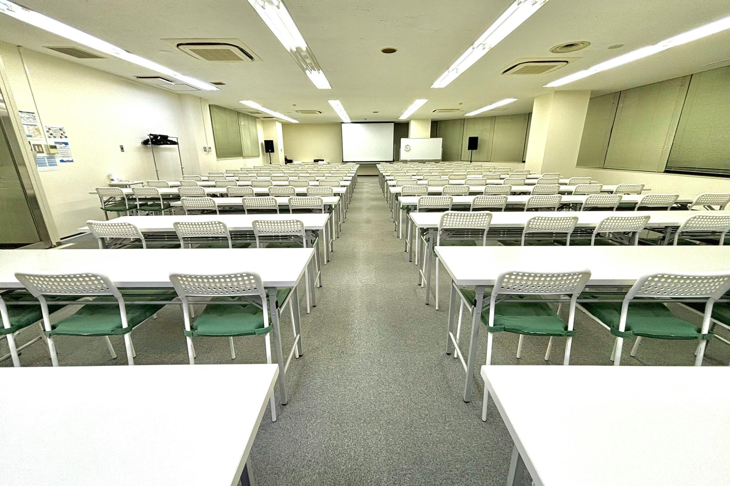 【青葉通一番町駅1分】会議やセミナーに適した150名程度収容可能なレンタルスペース