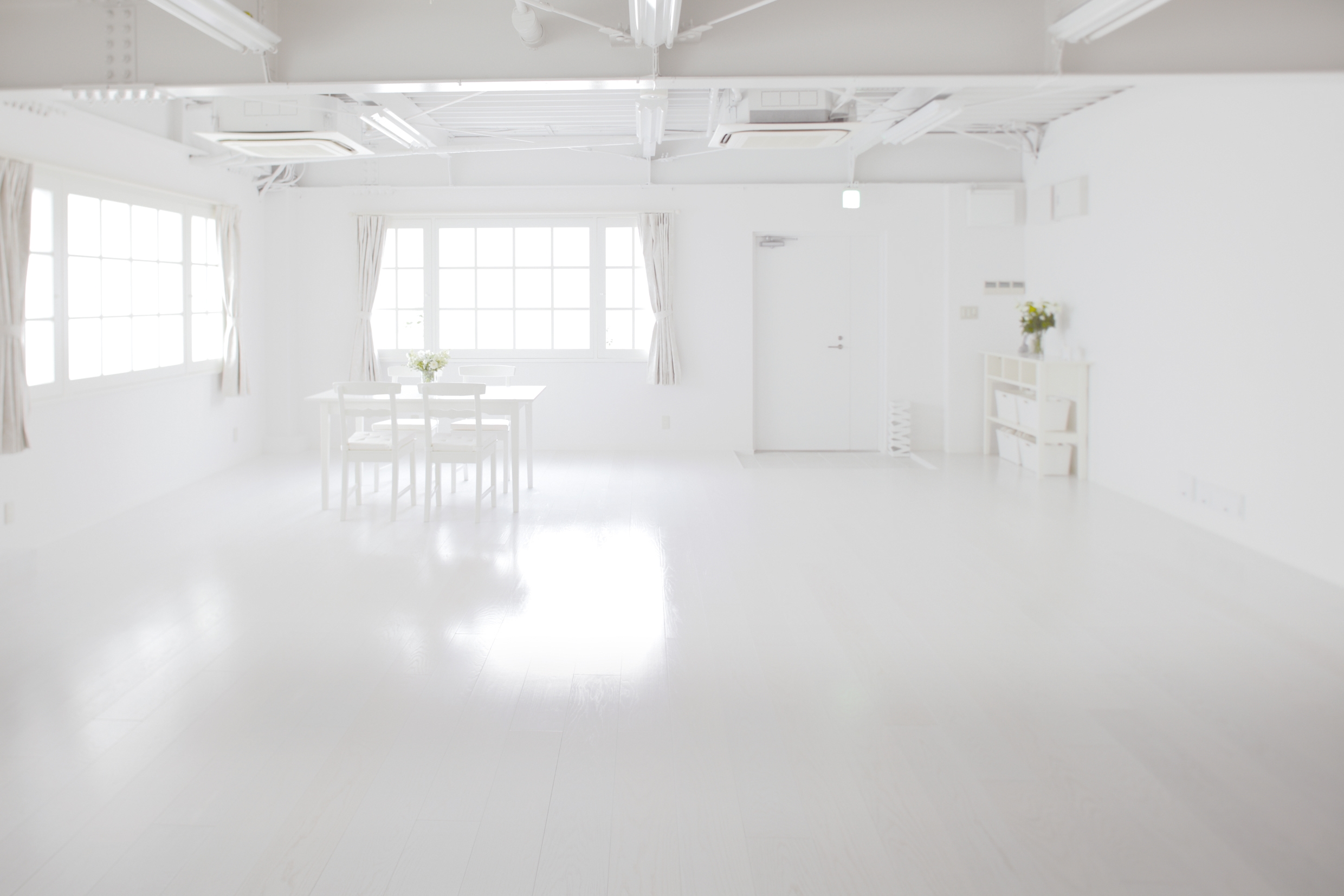 【池尻大橋駅8分】白が基調のアイランドキッチンのあるレンタルキッチン(1階)の画像8