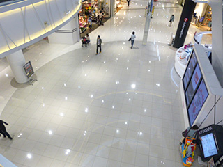 【イオンモールつくば】センターコート