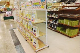 【イオン村上東】販促イベントや食物販に最適な店内エスカレーター脇イベントスペース