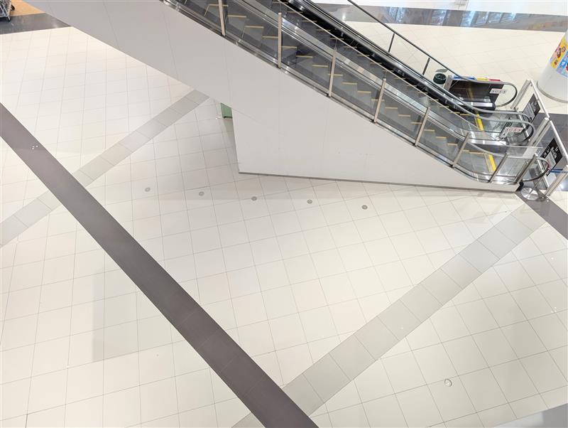 【イオンモール春日部】1F 風の広場