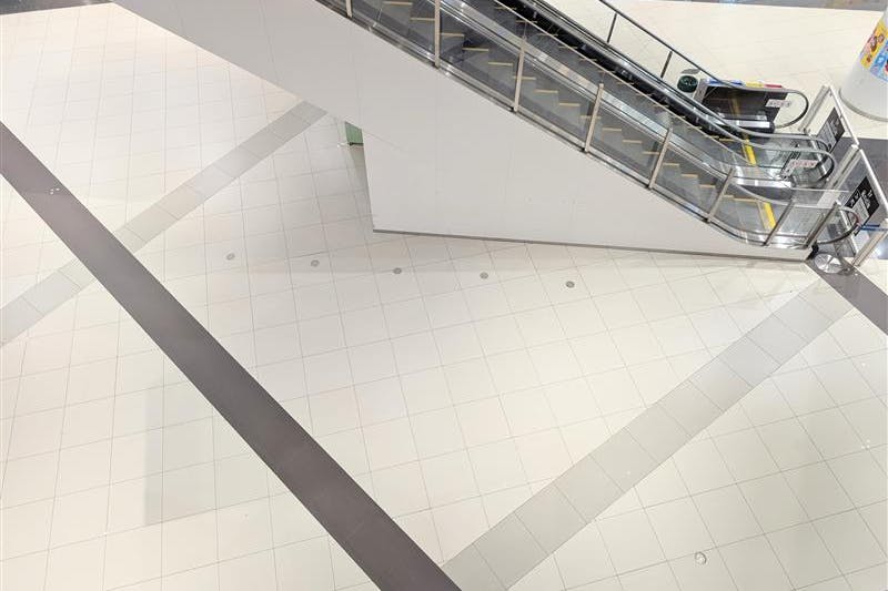 【イオンモール春日部】1F 風の広場