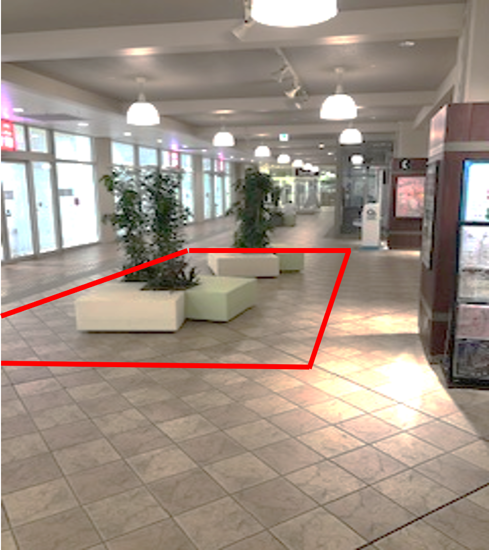 【みのおキューズモール】「⑤EAST3-2F ユニクロ前スペース」物販催事やワークショップに適した、エスカレーター近く通行量の多いイベントスペース