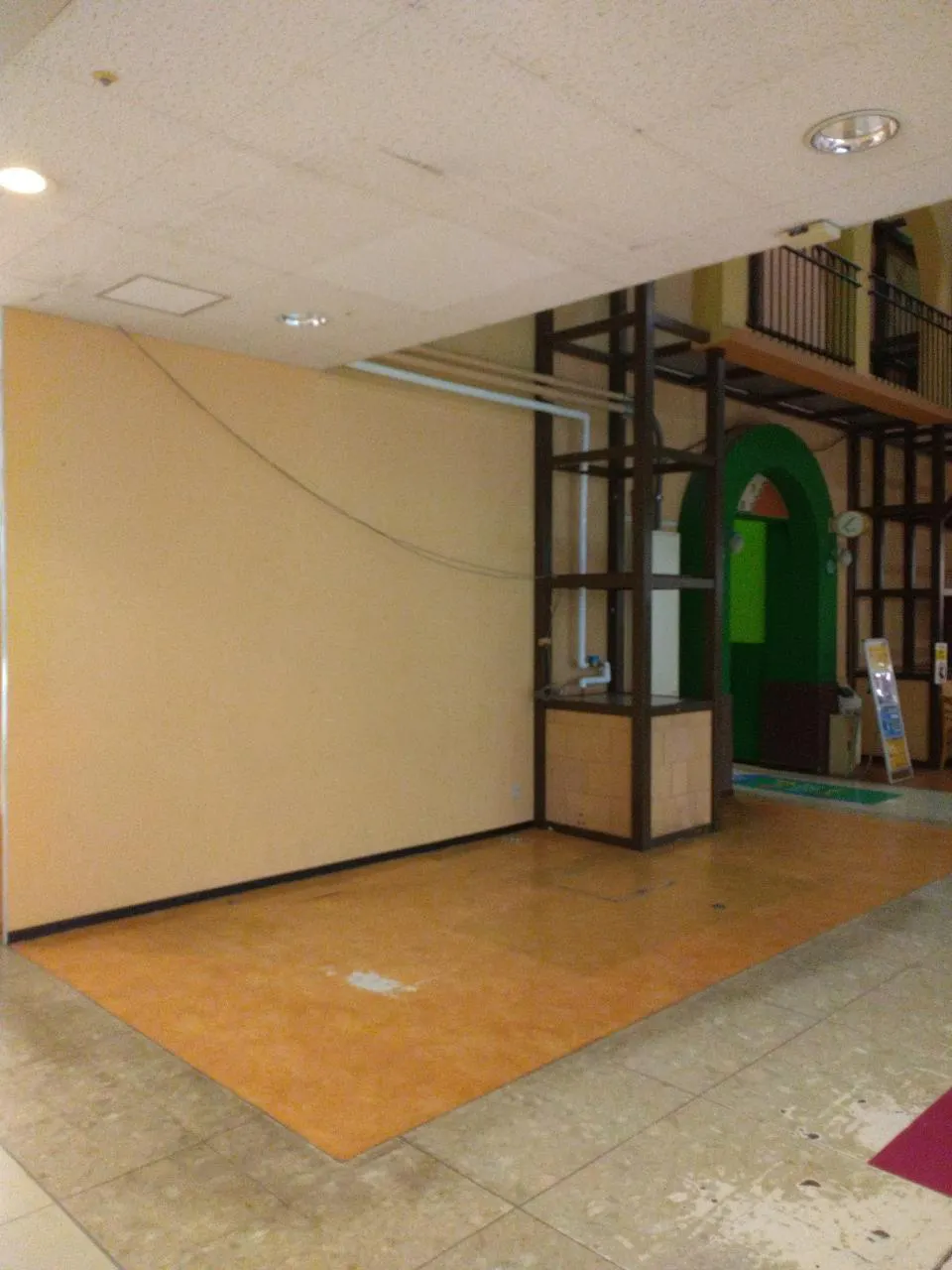 【イオン釧路店】ATM前　特設会場の画像