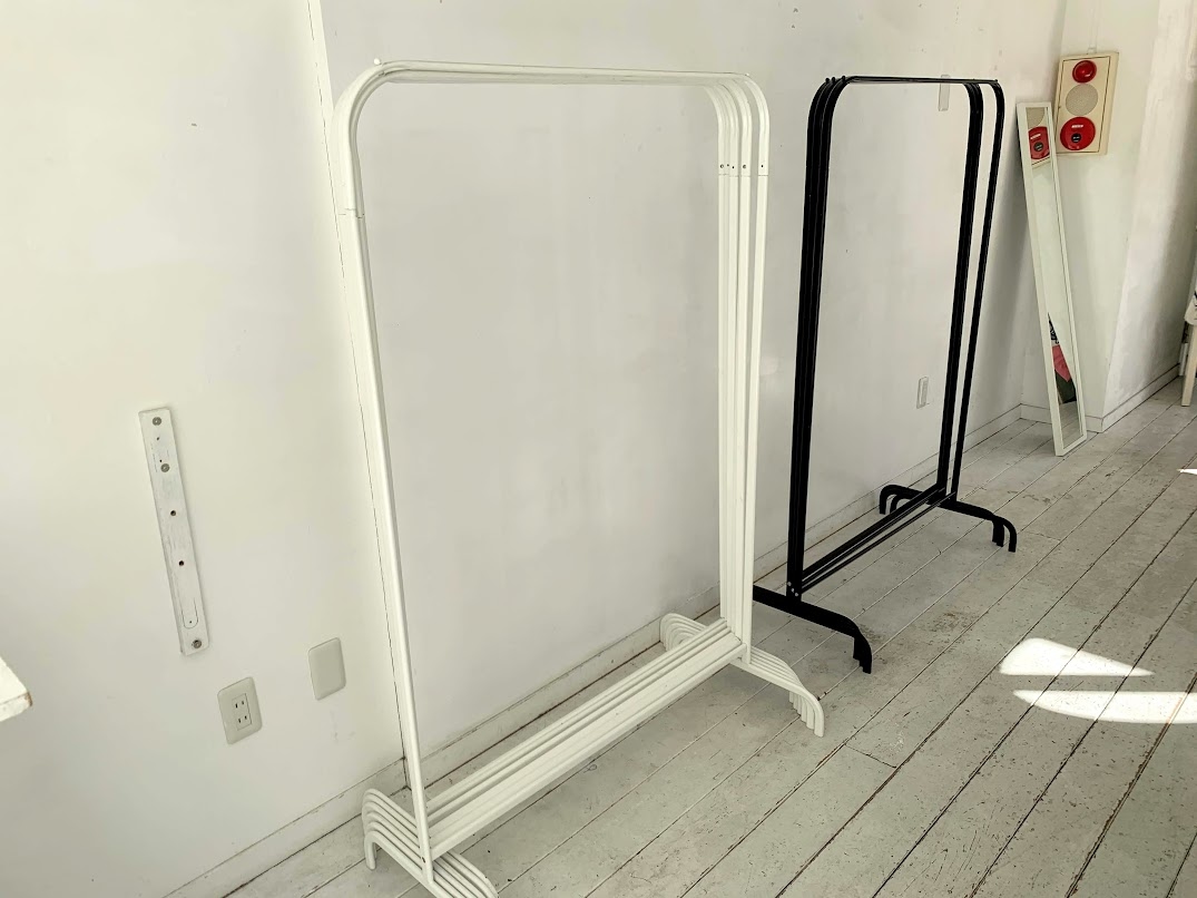 シングルハンガー白×6　黒×3