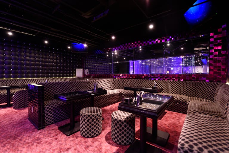 【新宿三丁目駅7分】撮影や音楽イベント等に最適な本格的な音響機材が完備された飲食店内のイベントスペースの画像8