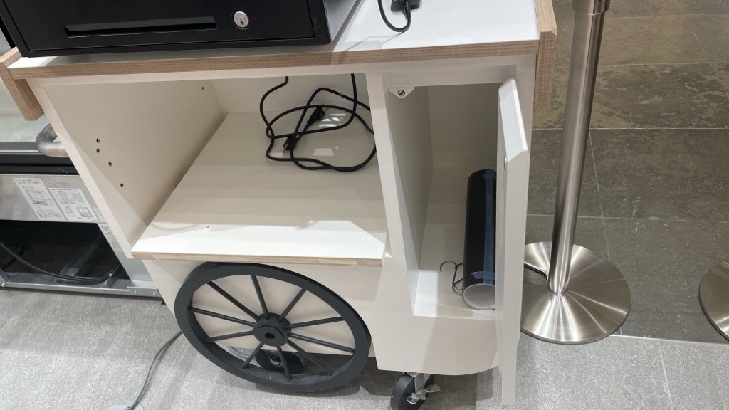 【有楽町マルイ】1階 カレンダリウムF03【食物販】店内入って正面の好立地スペース、冷蔵ケース・専用什器完備。＊カレンダリウムF05と同時使用推奨区画。