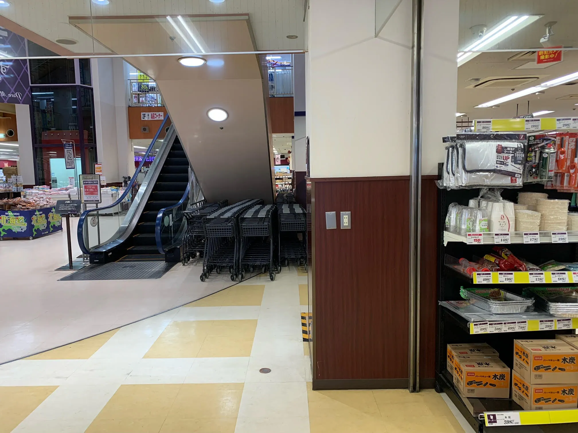 【パレマルシェ東郷】プロモーションに利用可能なレジアウトスペース(エレベーター前)