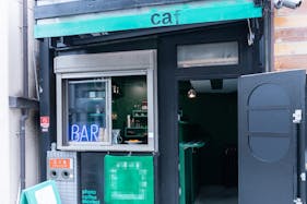 【桃谷駅10分】食物販やバー運営に最適な大通り沿いに面したカフェ設備がある飲食店営業許可証付きイベントスペース