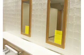 【イオンモール上尾】モール内広告 化粧室鏡(3-C)