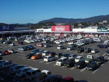 【イオンタウン早岐】キッチンカーでの出店が可能なショッピングセンターの駐車場1台分利用可能のイベントスペース