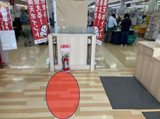 【ベイシア 千葉ニュータウン店】サービスカウンター横スペース 販促プロモーションに最適なスーパー店内催事イベントスペース