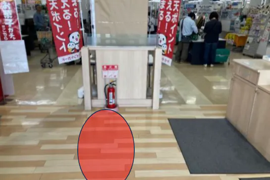 【ベイシア 千葉ニュータウン店】サービスカウンター横スペース 販促プロモーションに最適なスーパー店内催事イベントスペース