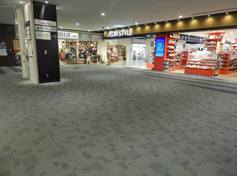 【イオンモール岡山】4F東Bエスカレーター前
