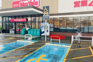 【マックスバリュ盛岡中屋敷店】各種プロモーションイベントや小規模物販に最適な店舗入口付近にあるイベントスペース